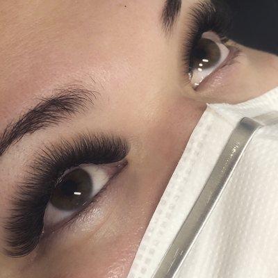 Volume lashes