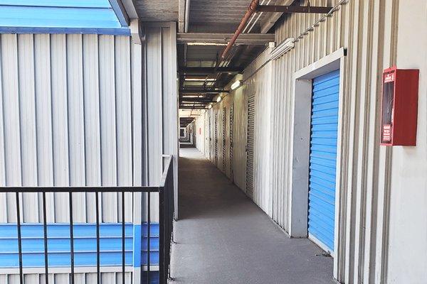 self storage facility, harbor city ca 253rd st exterior second floor