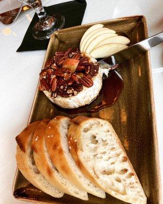 Fig, walnut and apple Brie