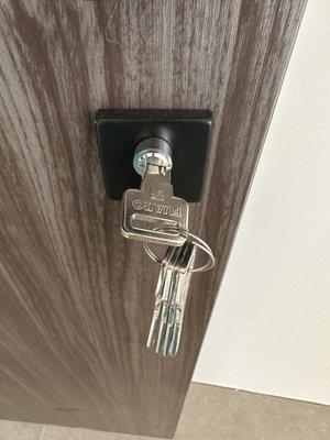 Security locks, re-keying