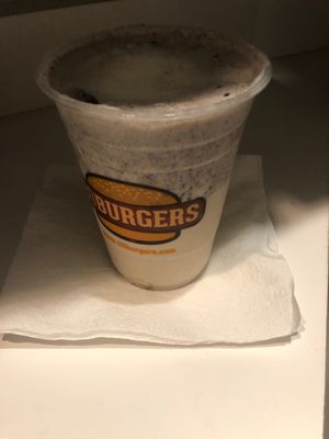 Medium Oreo Milkshake