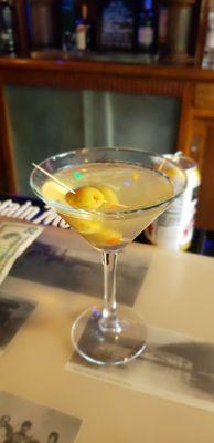 Dirty gin martini