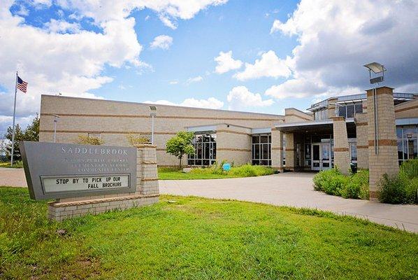 Omaha Public Library - Saddlebrook Branch