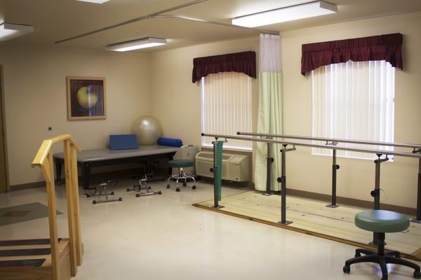 Legend Oaks Healthcare and Rehabilitation - Sonterra Rehabilitation Area