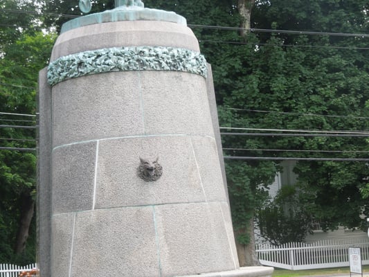 General Putnam Monument