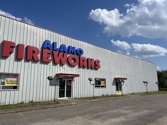 Alamo Fireworks Megastore