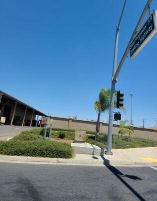 Highway 59 and cross street Cooper Ave/Willowbrook