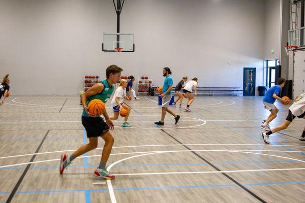 Top basketball skill trainer's at Reach Higher Athletics use our performance center.