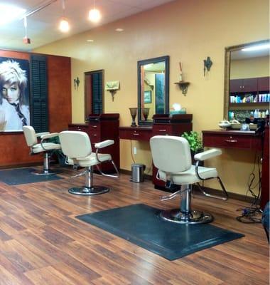 1/2 side of Salon