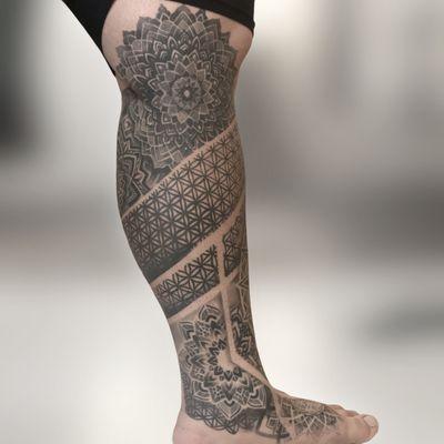 Geometric leg sleeve by Lhena