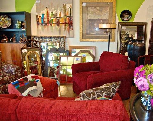 Greenwood Wildlife Thrift Shop & Consignment Gallery