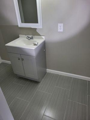 Bathroom Remodeling - Sink and counter installation