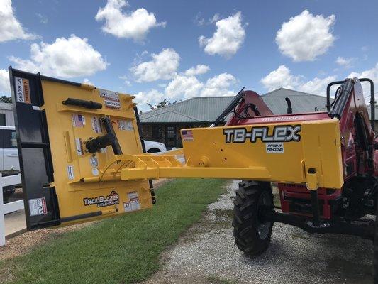 Front mounted cutter! Perfect for grooming ponds and trails!