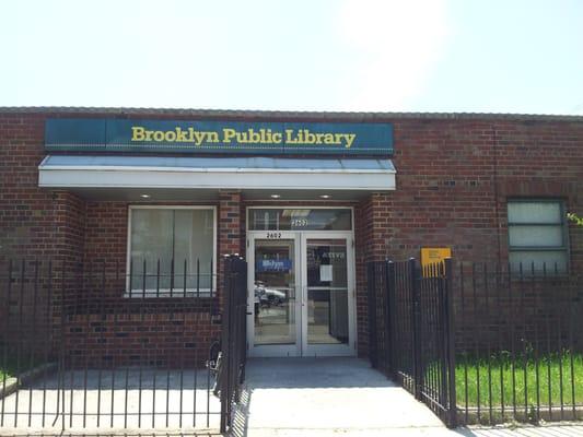 Brooklyn Public Library - Ulmer Park Library