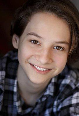 FINN CARR - Series regular - "Alexa & Katie" NETFLIX