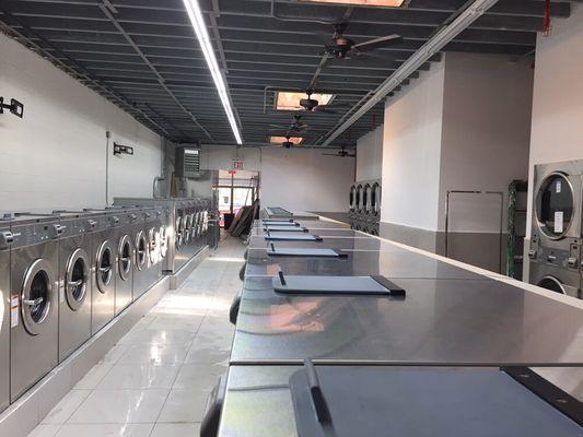 #NEW 100 MACHINES WASHER/DRYERS #FREE SOAP #3000 SQ FT NEW STORE #24 HOURS LAUNDRY