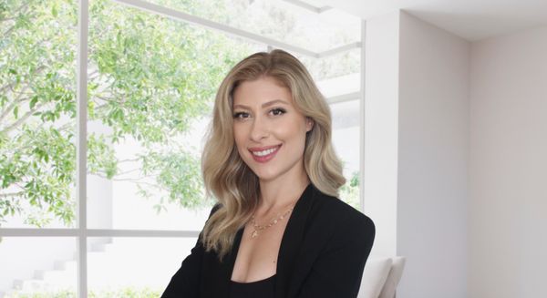 Anna Bilan is a residential real estate agent at Berkshire Hathaway HomeServices California Properties, serving Los Angeles County.