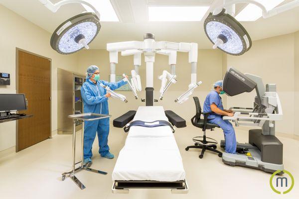 We offer the most innovative equipment and renowned credentialed physicians in robotic surgery.