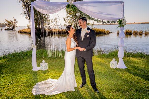 JS Linen both provided and decorated our Arbor.