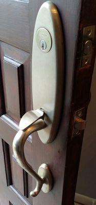 Is the thumb button on your Baldwin lock stuck? We can repair that.
A - Z Lock & Key 
248-853-5344