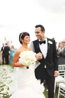 *Real Wedding* CCB bride Dani looking gorgeous in her Alvina Valenta wedding dress