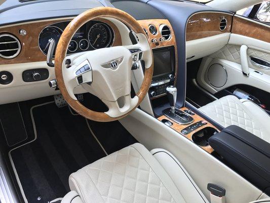 Bentley Flying Spur W12 interior.