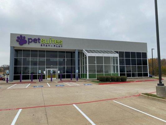 PetSuites Lewisville