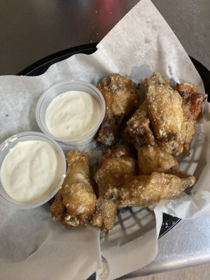 Garlic parm wings.