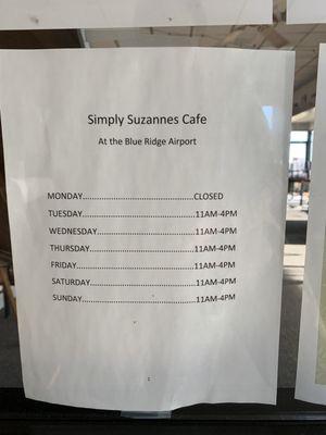 Suzanne's Cafe is on-site.