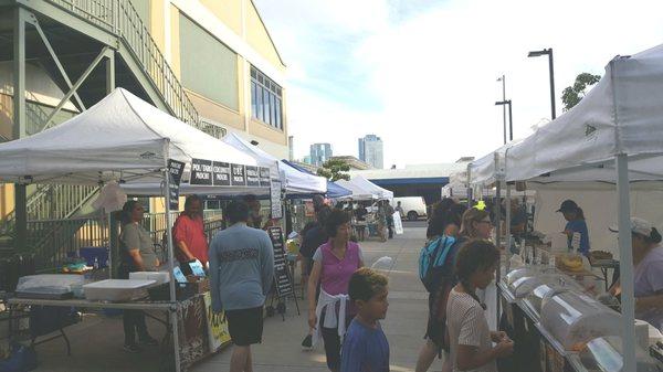 Our Kaka'ako Farmer's Market