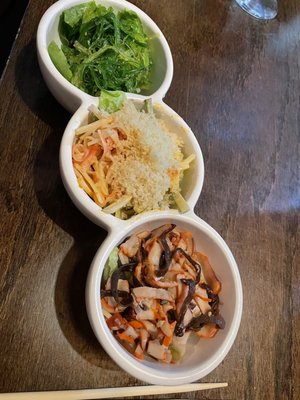 Sampler salad (seaweed, Kani and squid)