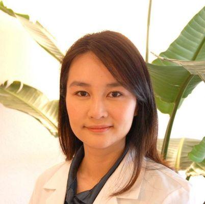 Dr.Kai-Yun Cheng, Naturopathic Doctor, Acupuncturist, Herbalist