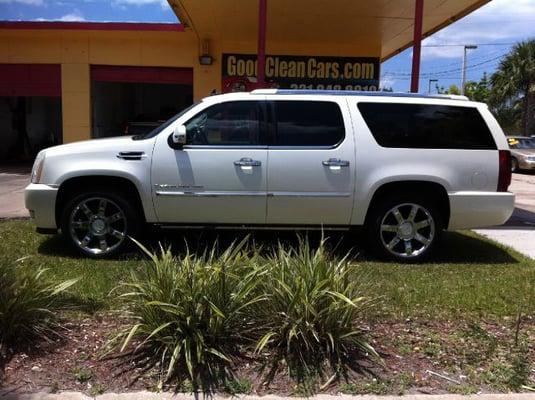 Cadillac Escalade - $29,995