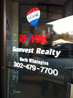 Re/Max Sunvest Realty