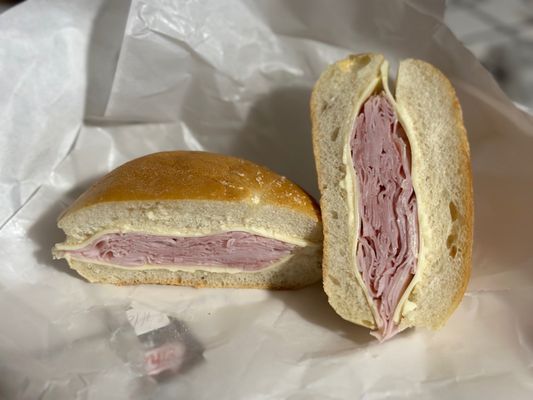 Valparaiso's Deli