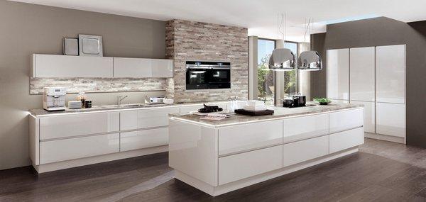 LA Moda Kitchens