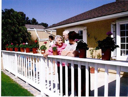 This charming outdoor space is carefully designed to provide a perfect setting for our residents to come together with their dear families.