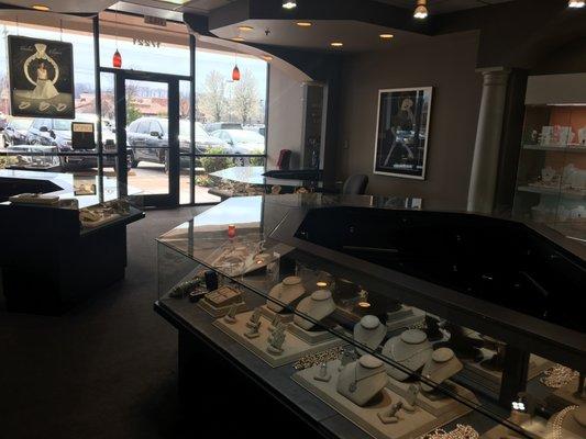 Michael Herr Diamonds & Fine Jewelry Store Interior