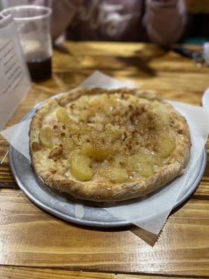 Apple Pie Pizza