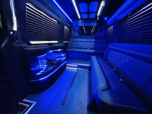 Boston Party Bus - GNG Limousine