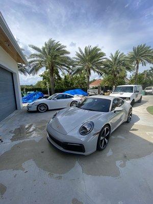 Porsche duo sitting clean after their appointment