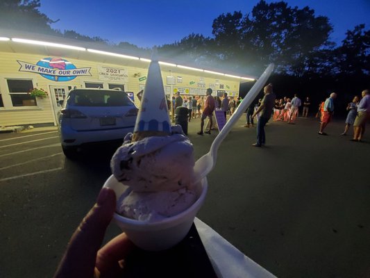 2 scoops which were huge. BlackBerry chip and blueberry