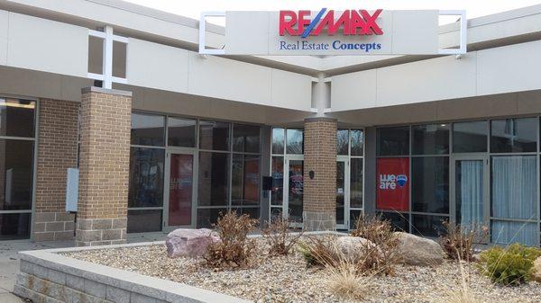 RE/MAX Concepts Urbandale Office