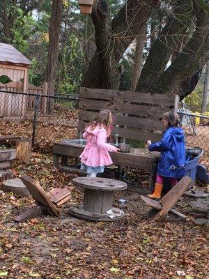 Mud Kitchen play