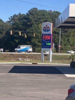 Amoco. Gas and diesel prices on 10/19/2023.