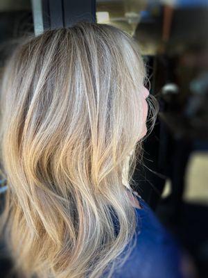 Highlights by kristina @pretty.dirty.hair