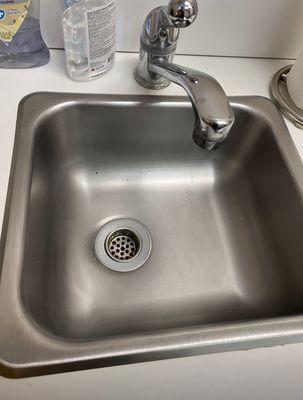 Picture of the sink in the office.