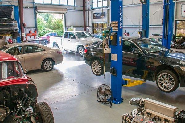 Clean, safe & efficient auto repair shop - Gilroy, CA - Gilroy Autoworks