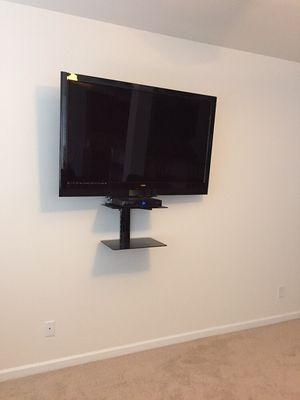 TV MOUNT