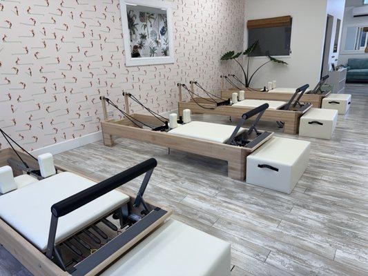 Pretty Reformer machines.